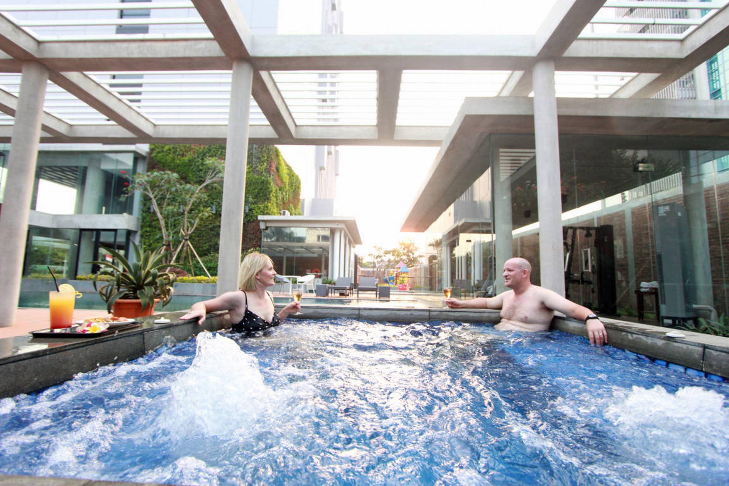 Hotel Ra Premiere Simatupang Cilandak  Exterior foto